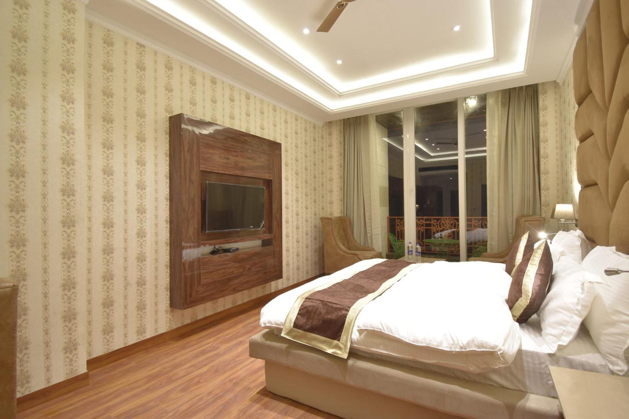 Grand Him Queen Ac Centralized Dharamshala Exterior foto